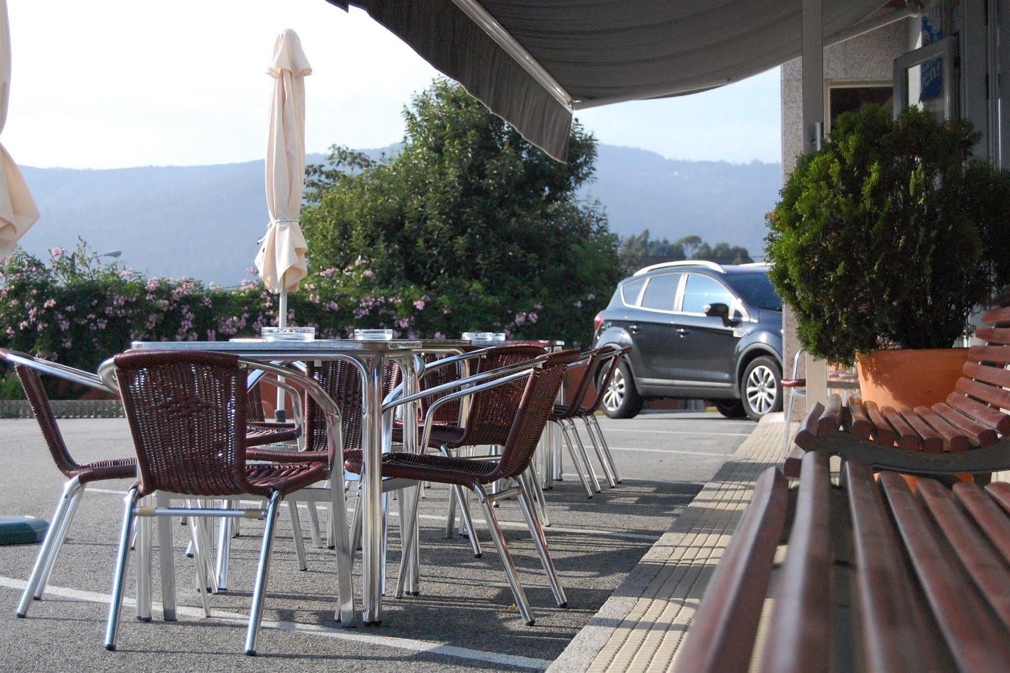 Hotel Paris Poio Εξωτερικό φωτογραφία